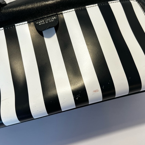 Black and White Marc Jacobs bag - Picture 5 of 8